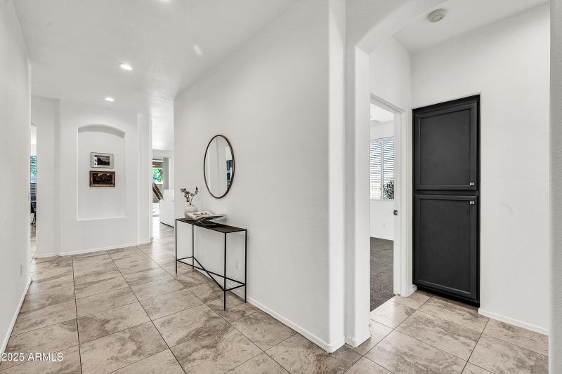 1641 W Windsong Dr-4