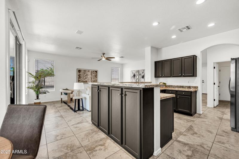 1641 W Windsong Dr-18