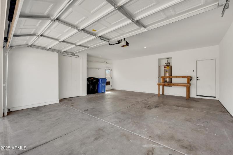 1641 W Windsong Dr-24