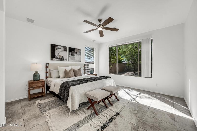 1641 W Windsong Dr-25