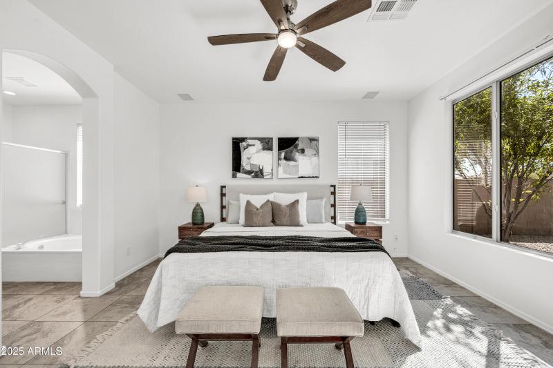 1641 W Windsong Dr-27