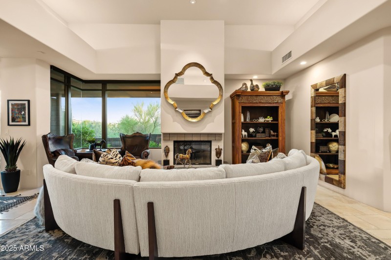 009_Great Room Details