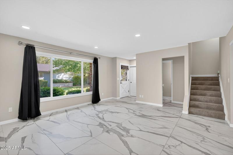 Family Room + entry+1/2 bath + stairs