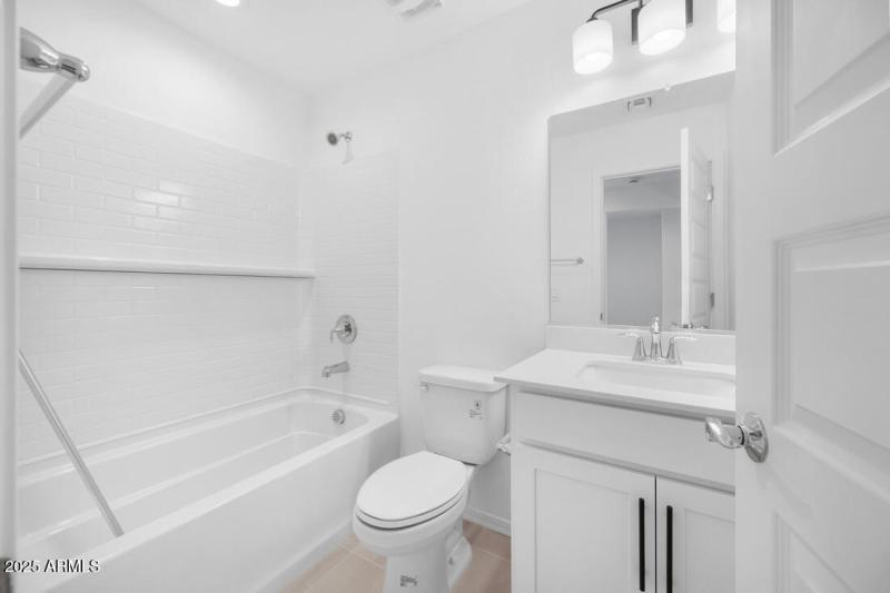 hj-az-phoenix-asante-vista-ellington-lot