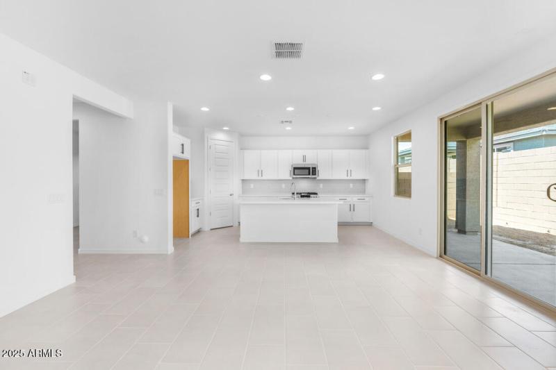 hj-az-phoenix-asante-vista-ellington-lot