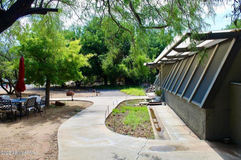 20230804223310172879000000-o