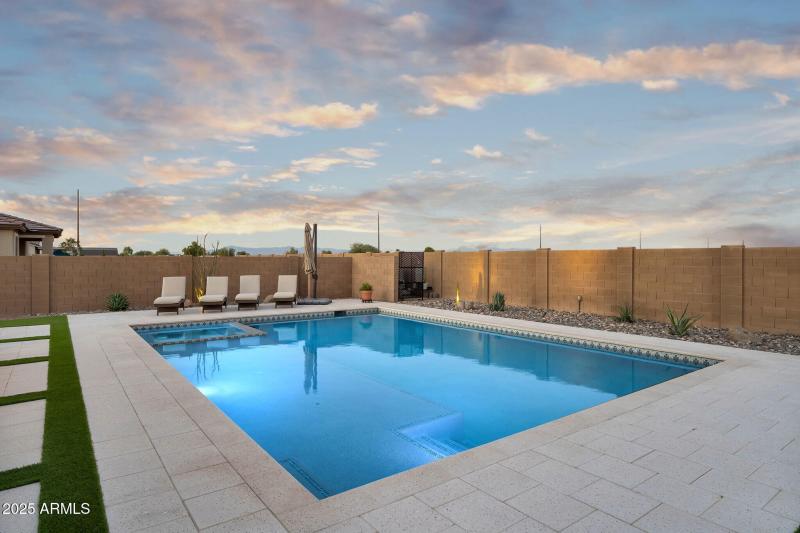 032_39-web-or-mls-dsc08058_506