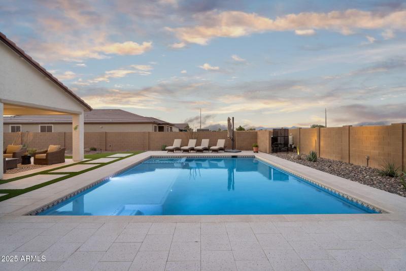 036_40-web-or-mls-dsc08073_697