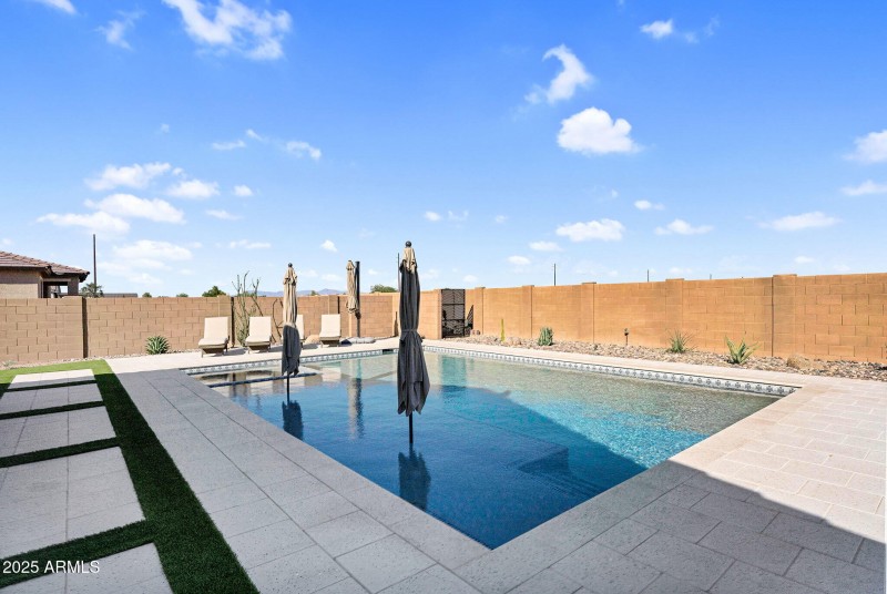 038_44-web-or-mls-hibiscus-37_857