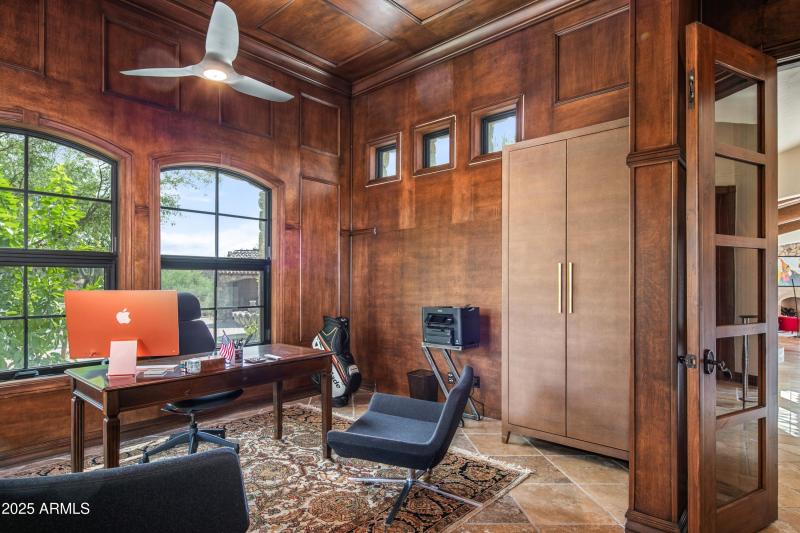 045_Office Courtyard Views