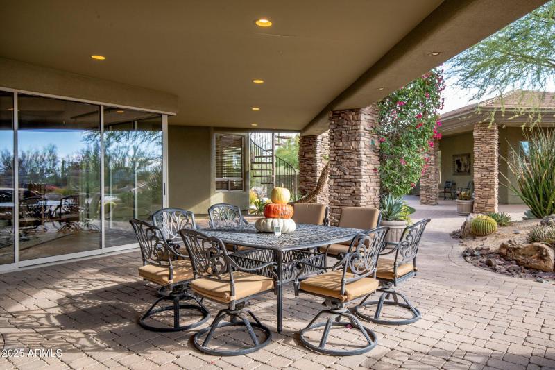 Outdoor Patio Dining