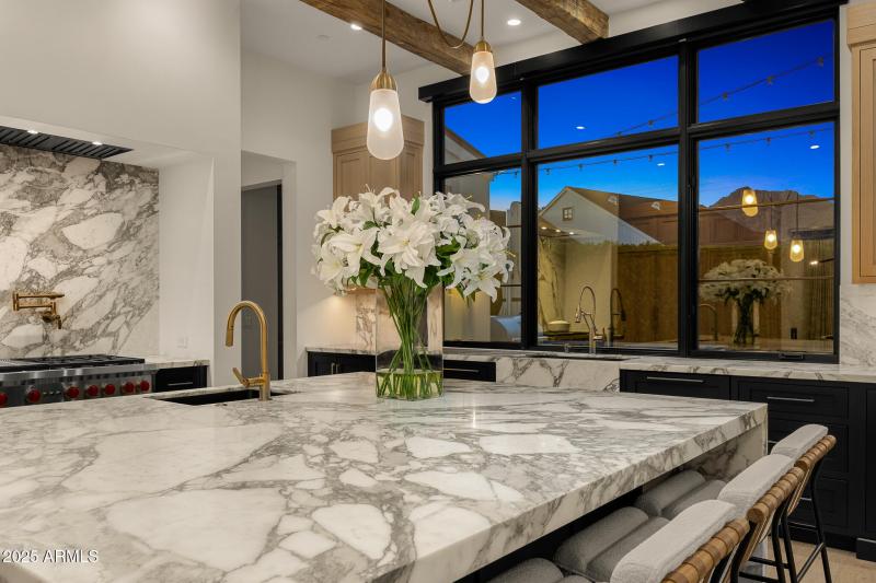 61luxury kitchen_twilight