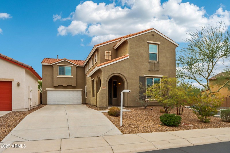 6-web-or-mls-W Palo Brea Ln-L2608-004