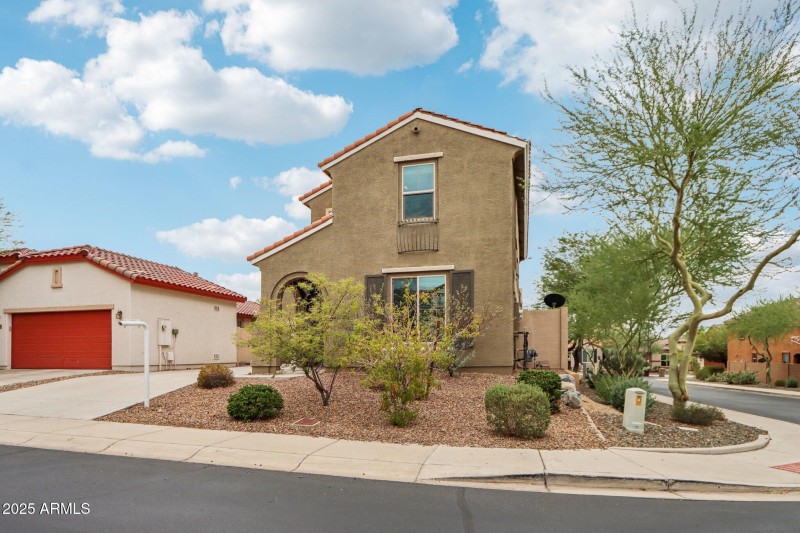 7-web-or-mls-W Palo Brea Ln-L2608-005