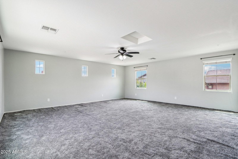 24-web-or-mls-W Palo Brea Ln-L2608-022