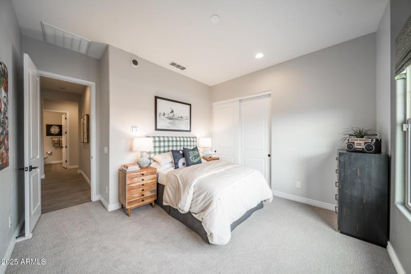 3836 S Gladiolus Circle