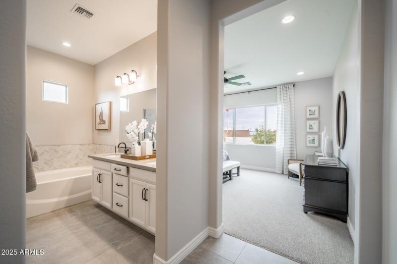 3836 S Gladiolus Circle