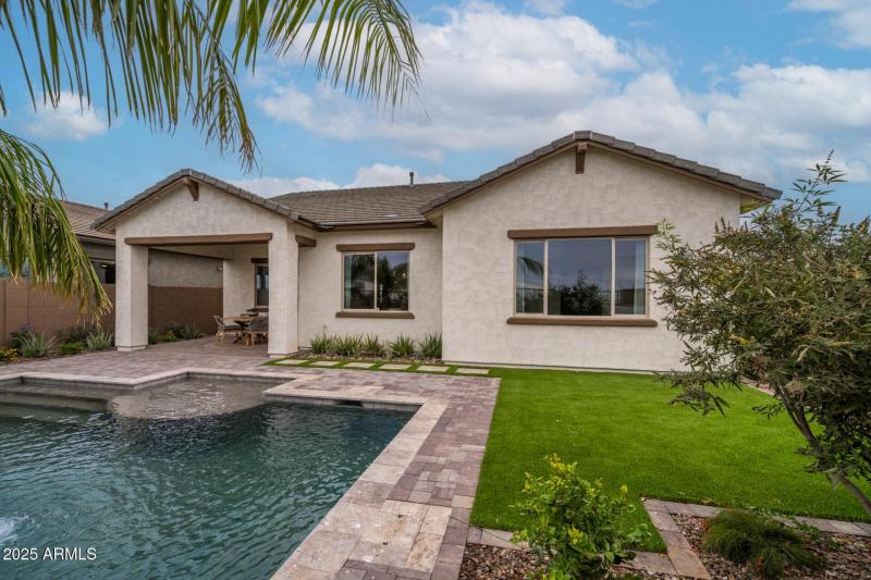 3836 S Gladiolus Circle