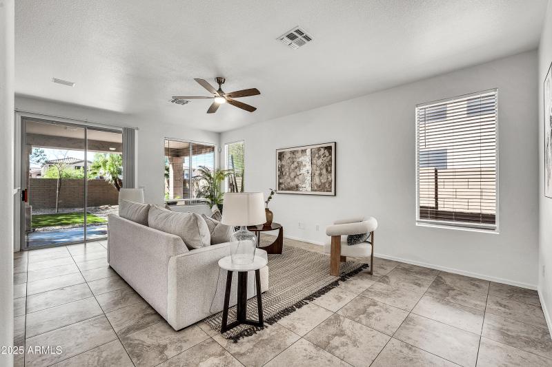 1641 W Windsong-3