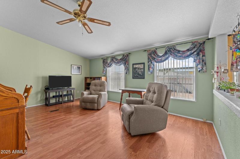 18-web-or-mls-DSC04742