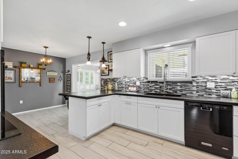 24_10502_W_Roundelay24_mls