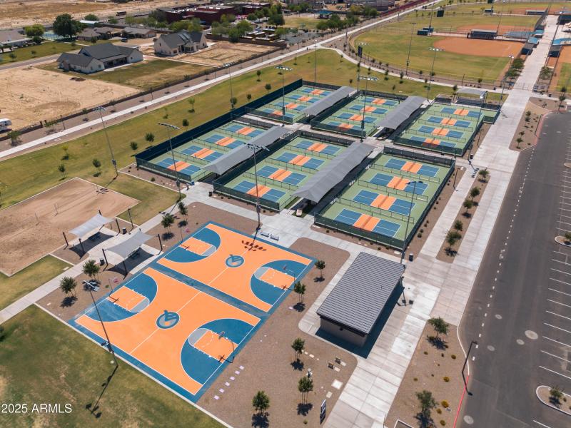 QC Family Frontier Park