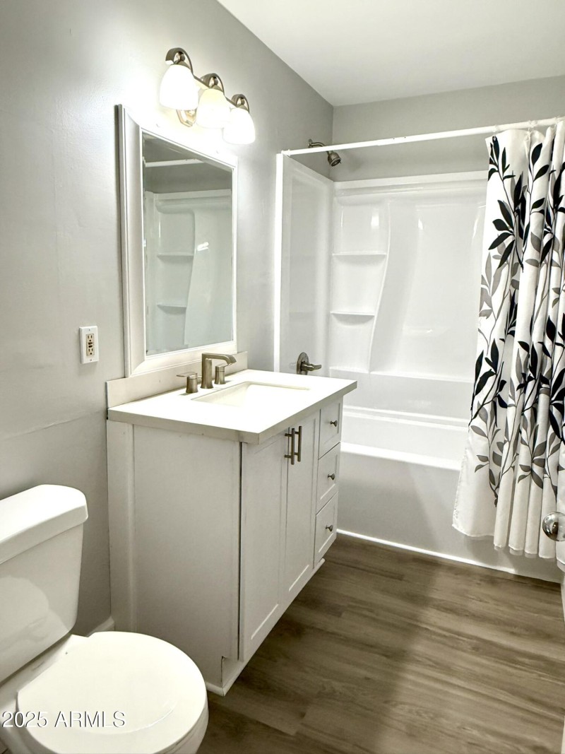 7016 remodeled bathroom 1