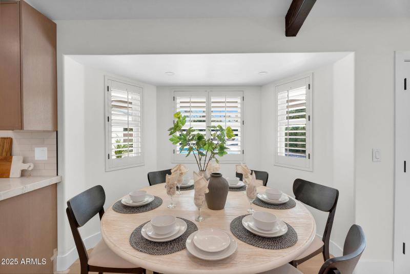 18-web-or-mls-7655 E Windrose Dr - 10