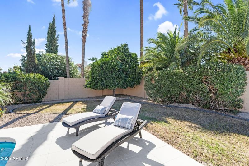 47-web-or-mls-7655 E Windrose Dr - 47