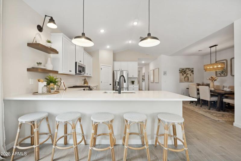 158648_Laveen Springs_Orinoco_Kitchen_Fa