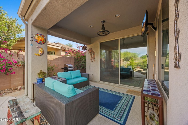 33-web-or-mls-1704-w-dion-dr