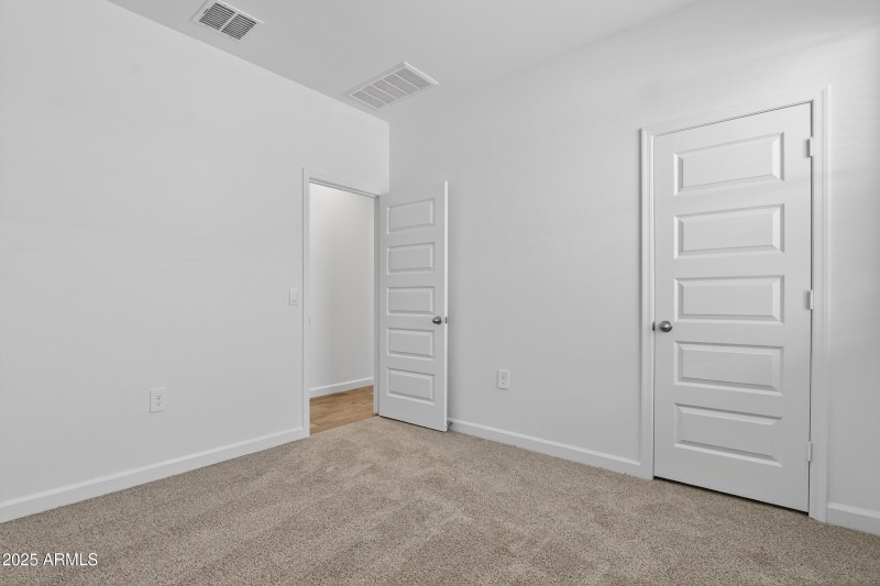 032_094_a4m_opnshw (1)