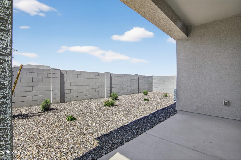 041_121_a4m_opnshw (1)