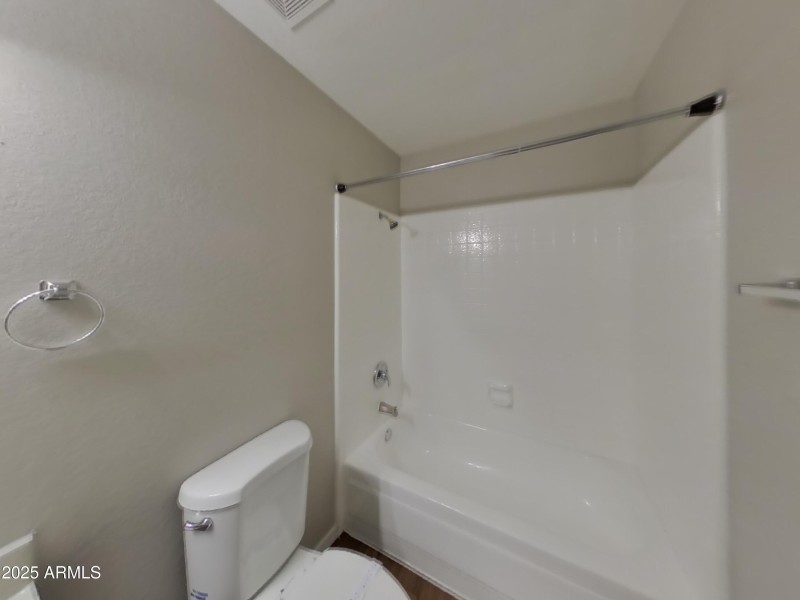 10_pc_iLSt4flBoN_moL5t3bKd2_layout_0