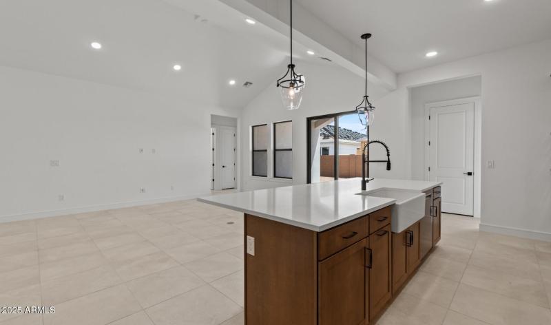 Edgewood Lot #102 Kitchen 4 (Large)