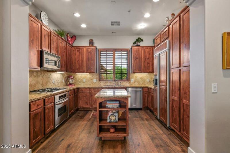 15-Kitchen
