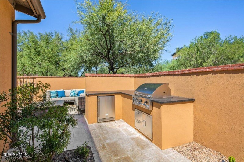 32-Grill Patios