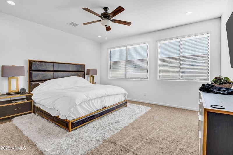 12-custom-3005 E Paradise Ln-12 - B (1)