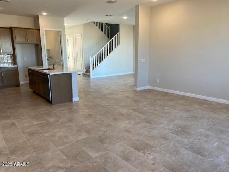 P20 Lot 94 GR-Kitchen-DR