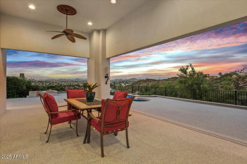 70-Outdoor Living Area