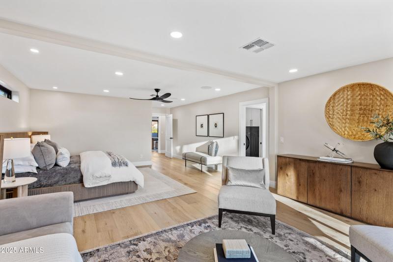 8436 N Vía Linda-11