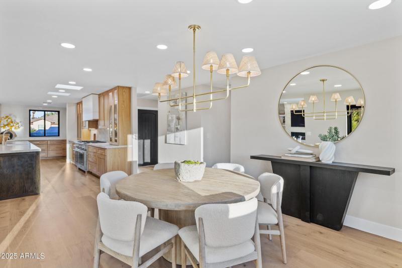 8436 N Vía Linda-26