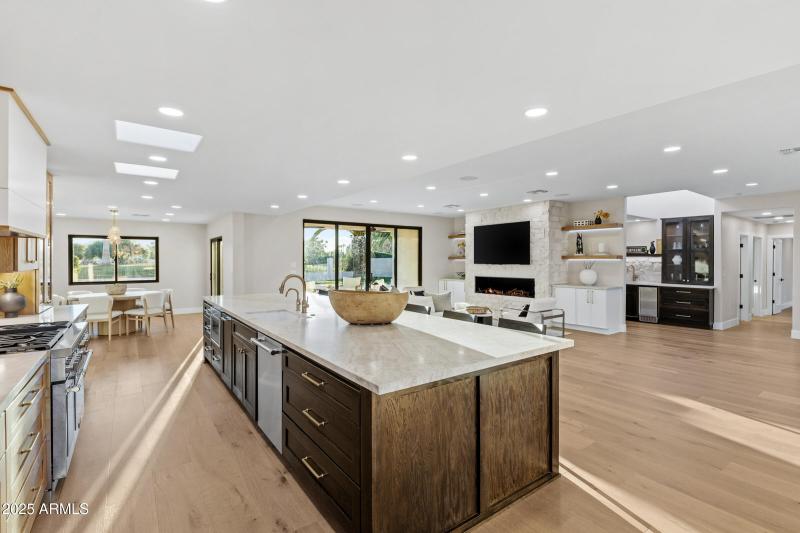 8436 N Vía Linda-32