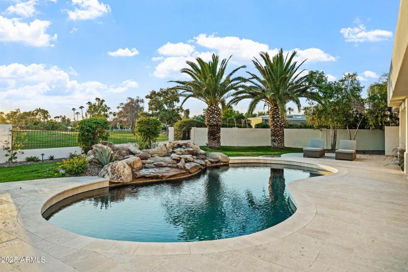 8436 N Vía Linda-42