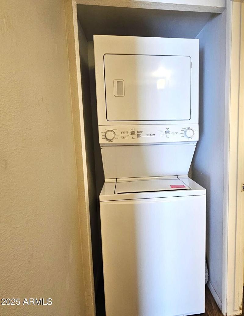 Washer & Dryer