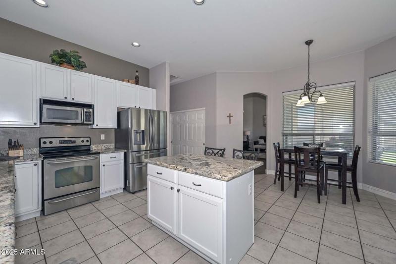 Kitchen-Breakfast Room