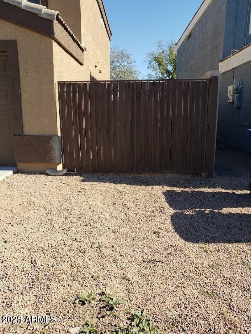 NO HOA RV Gate on Side of Home