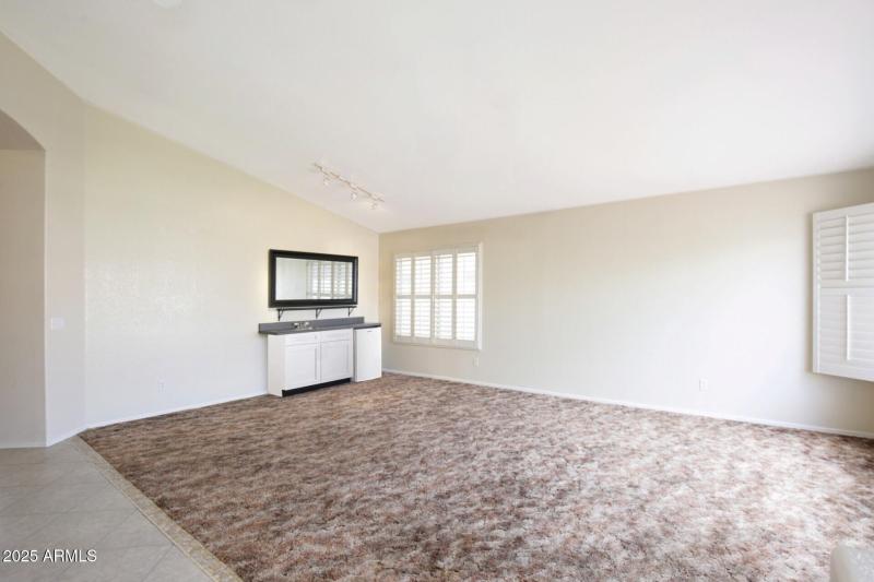 thumbnail_Marconi Ave REPLACEMENT (13)