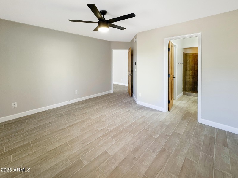 16 - Master Bedroom to Master Bathroom