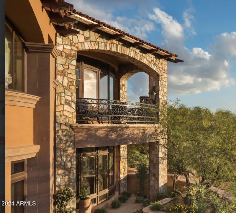 Master Retreat Balcony